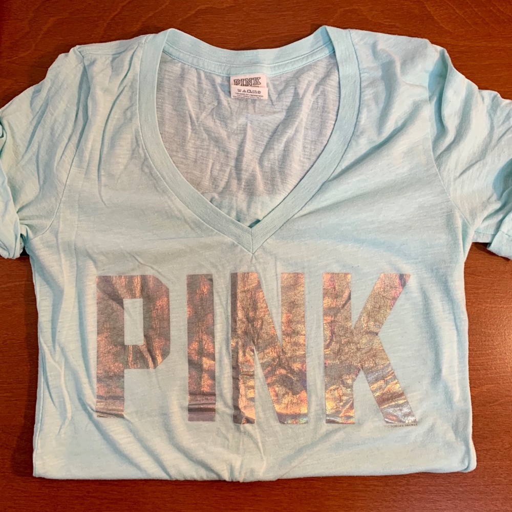 5/$40 SALE VS PINK vneck